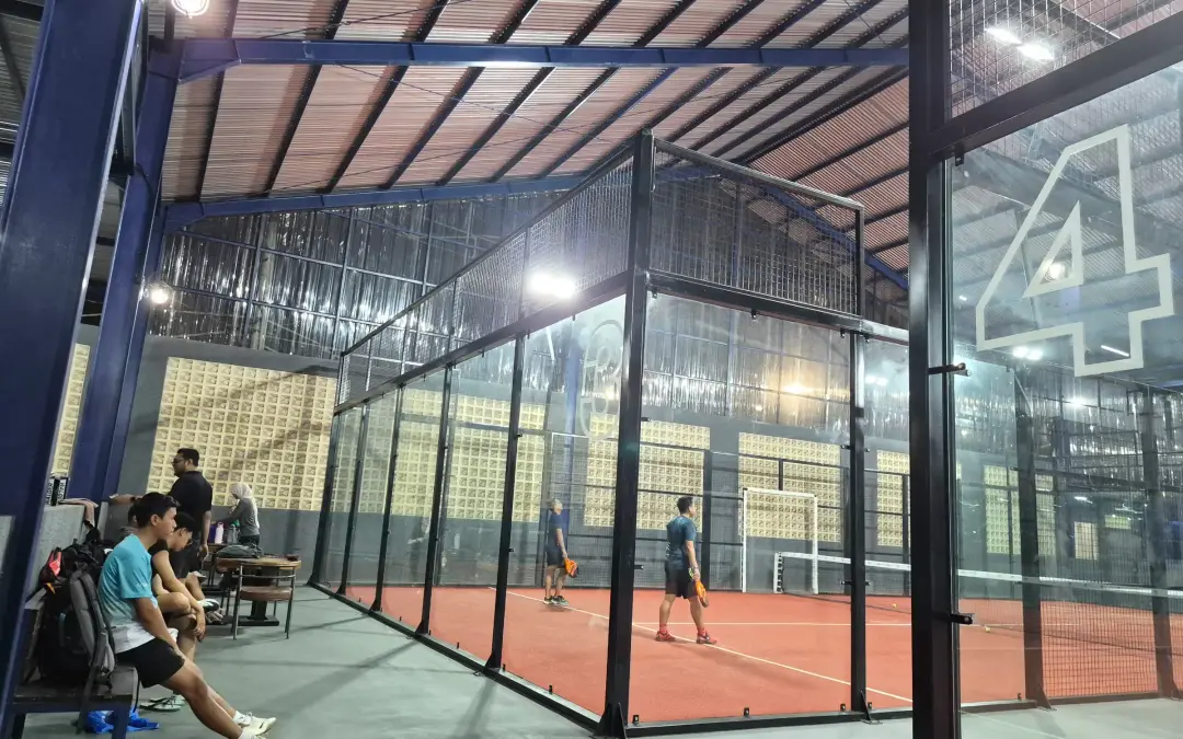 Padel court 4 at night